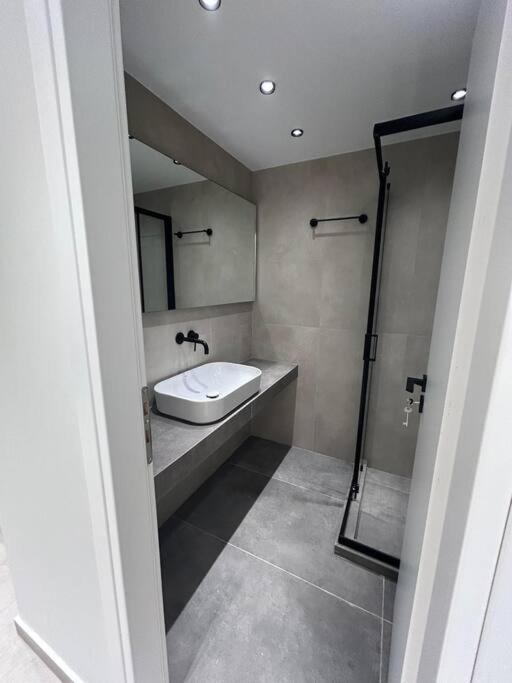 Bluemotion - Just Sleep 2 Apartment Pireu Exterior foto